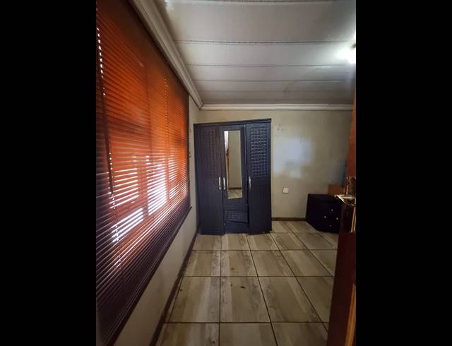 4 BEDROOM HOUSE FOR SALE IN KWANOBUHLE